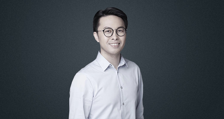 突破大尺寸前装HUD量产,未来黑科技迈向万亿汽车后装市场 | 爱分析访谈-ifenxi